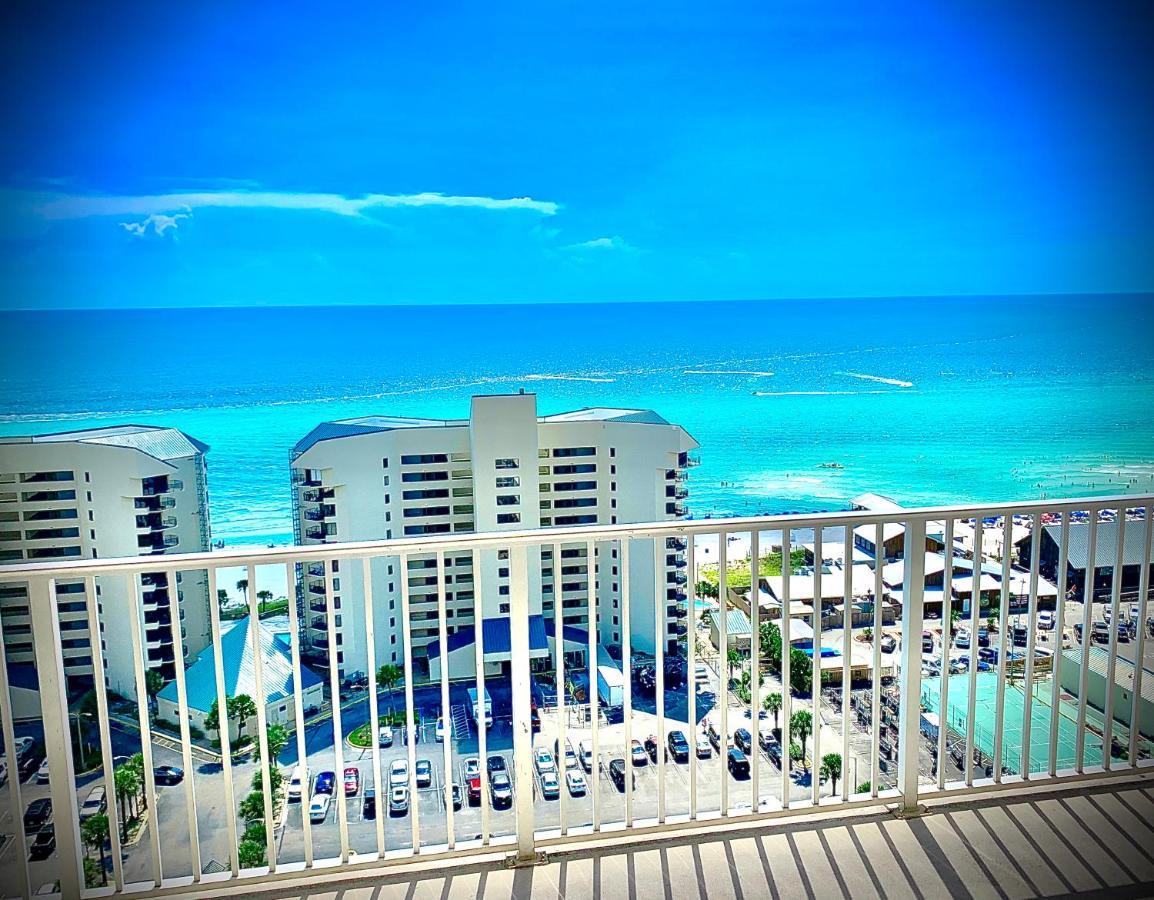 Aparthotel 1717 Laketown Wharf 1 King Bedroom, 2 Bath